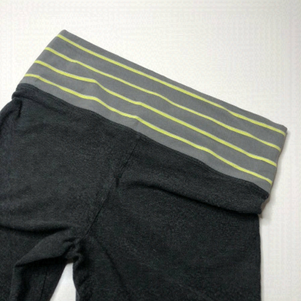 OLD NAVY Yellow & Grey Striped Black Rollover Flare Active Stretchy Capris Pants